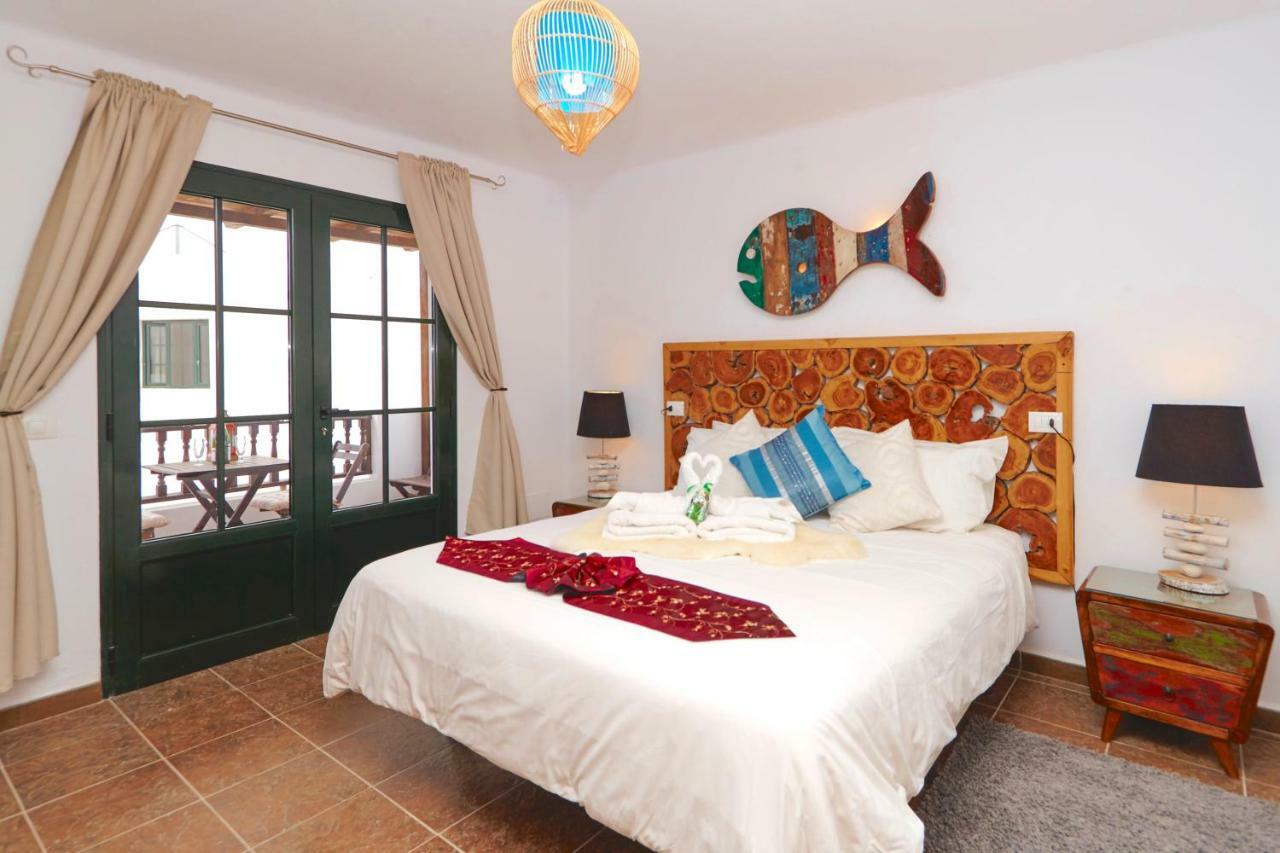 Casa Margarita - Shared Pool - Close To Seafront Promenade Punta Mujeres Kültér fotó